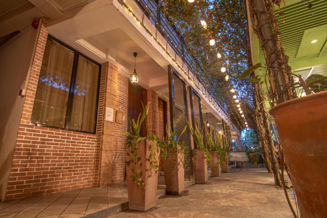 Hotel Gwandalan House Dipólog Exterior foto