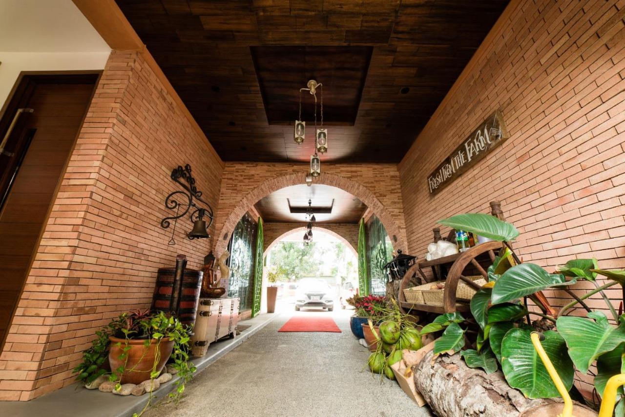 Hotel Gwandalan House Dipólog Exterior foto